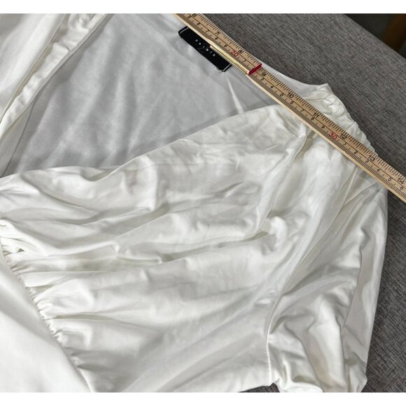 Elegant White Ruched V-Neck Blouse Top - Picture 7 of 9